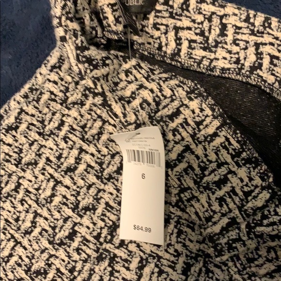 BANANA REPUBLIC SKIRT - Picture 3 of 3